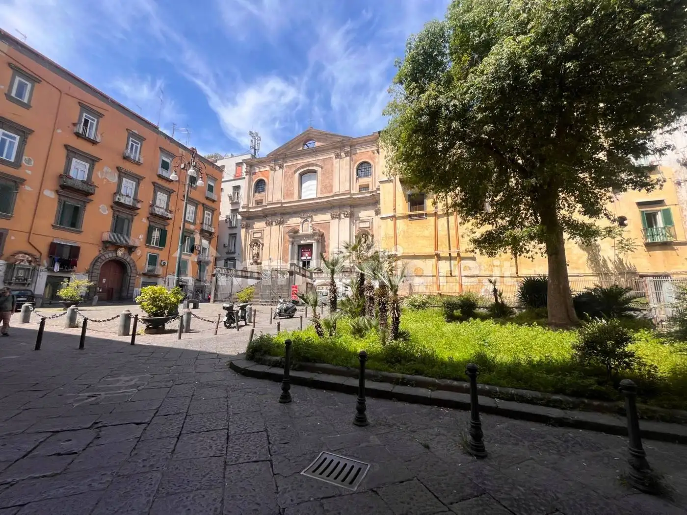 Appartamento in vendita a Napoli