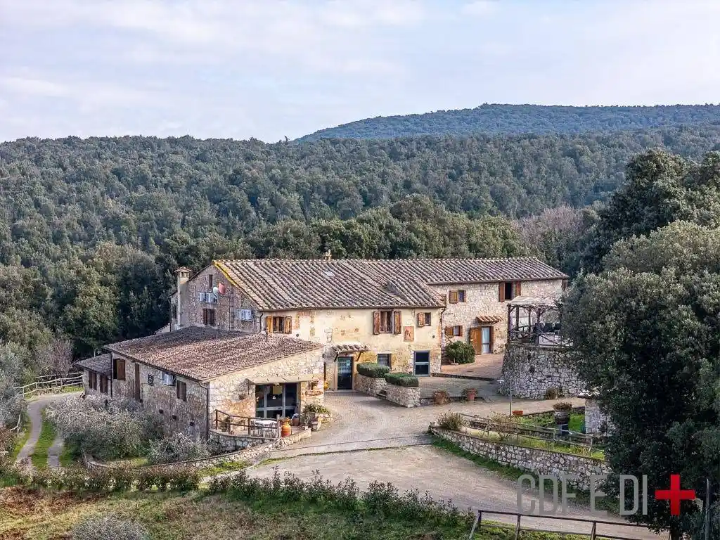 Rustico - Casale in vendita a Monteriggioni