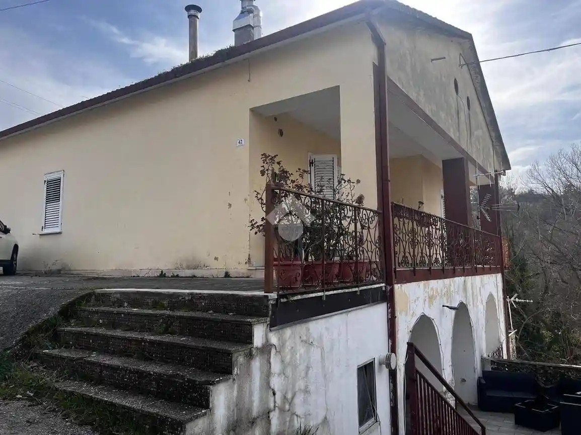 Trilocale via dei Garofani 46, Potenza - foto 2