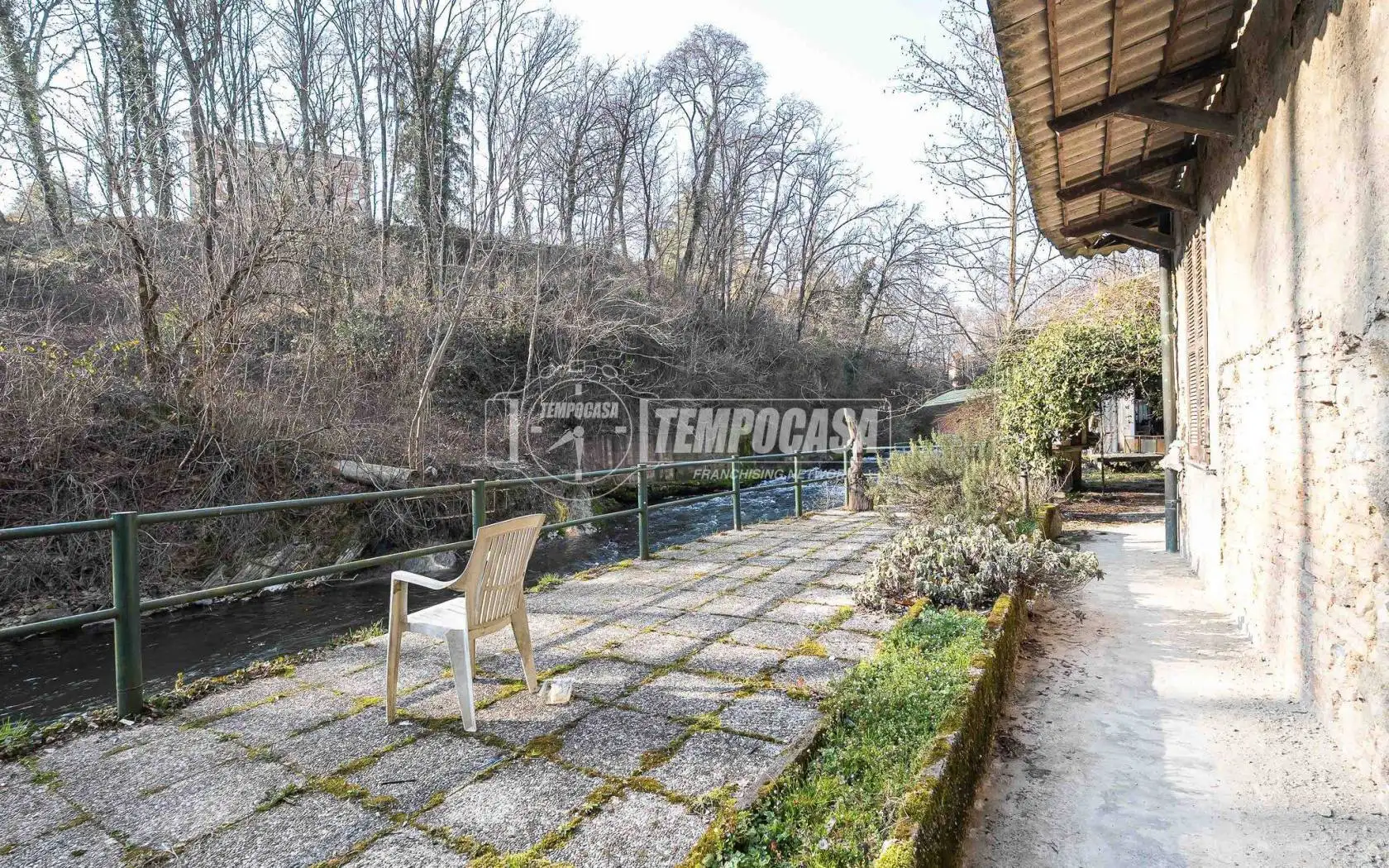 Palazzo - Edificio in vendita a Rogeno