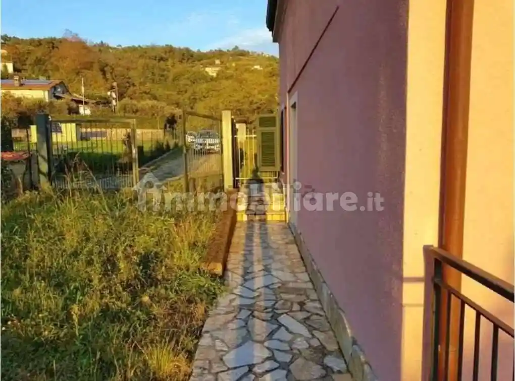 Villa in vendita a Sarzana