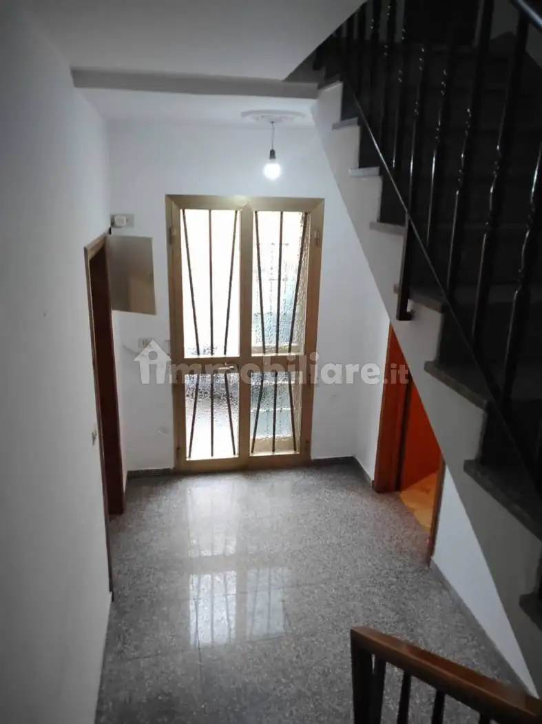 Casa indipendente in vendita a Prato