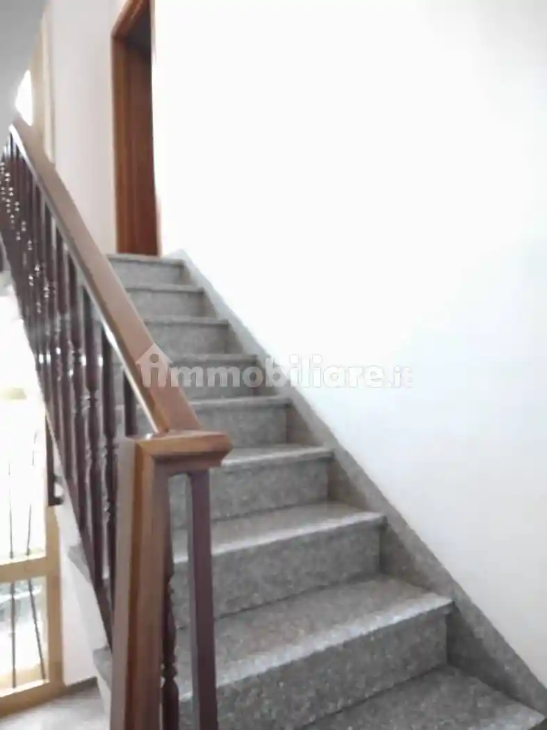 Terratetto unifamiliare via del Girone, Castelnuovo, Prato - foto 2