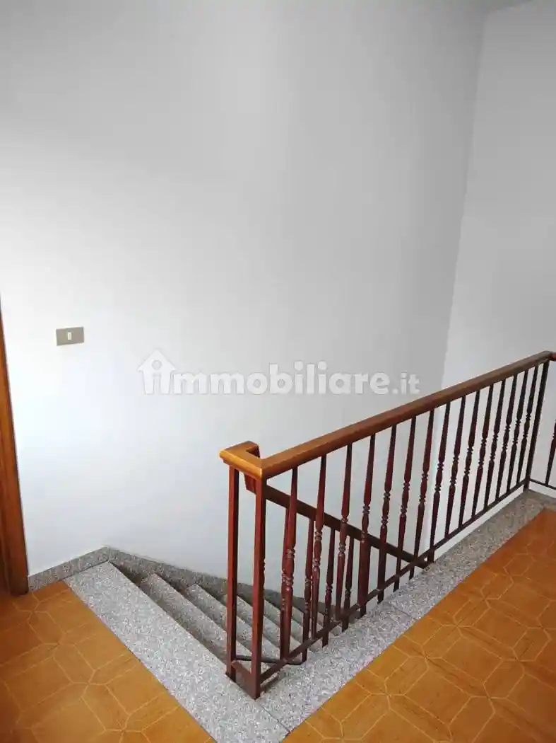 Terratetto unifamiliare via del Girone, Castelnuovo, Prato - foto 4