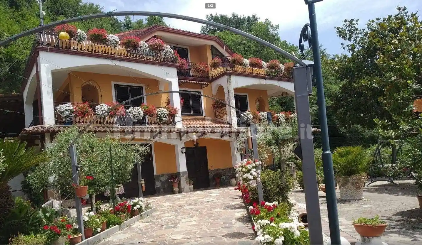 Villa in vendita a Colliano