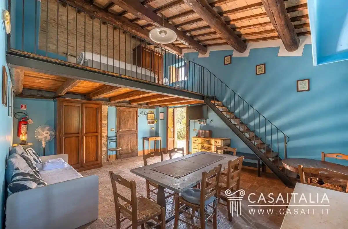 Casale piazza Santa Marina 8, Centro, Castel Ritaldi - foto 2