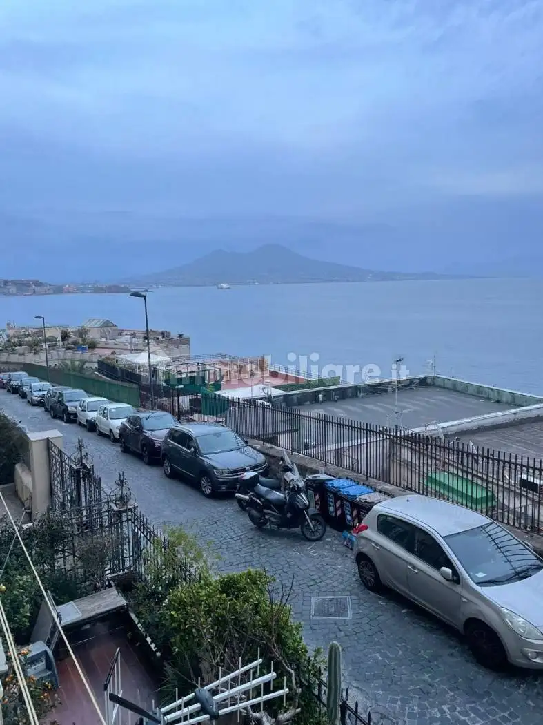 Appartamento in affitto a Napoli
