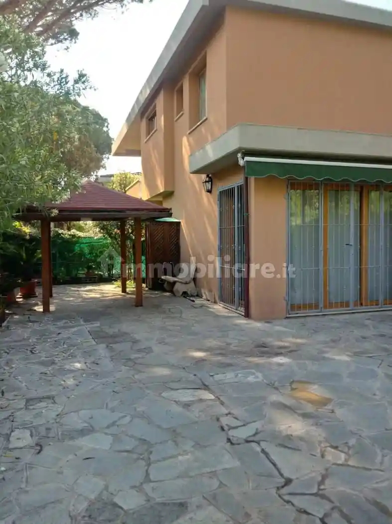 Appartamento in affitto a Follonica