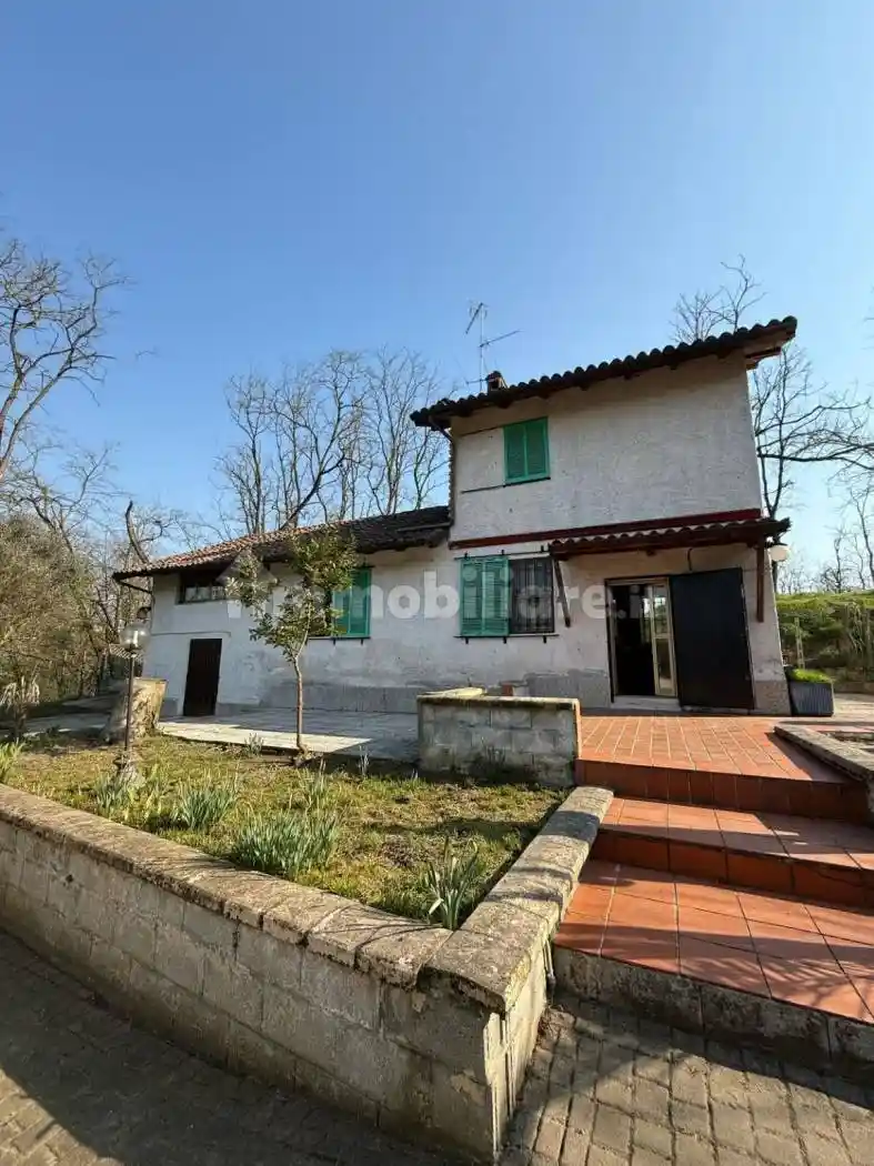 Casa indipendente in vendita a Dorno