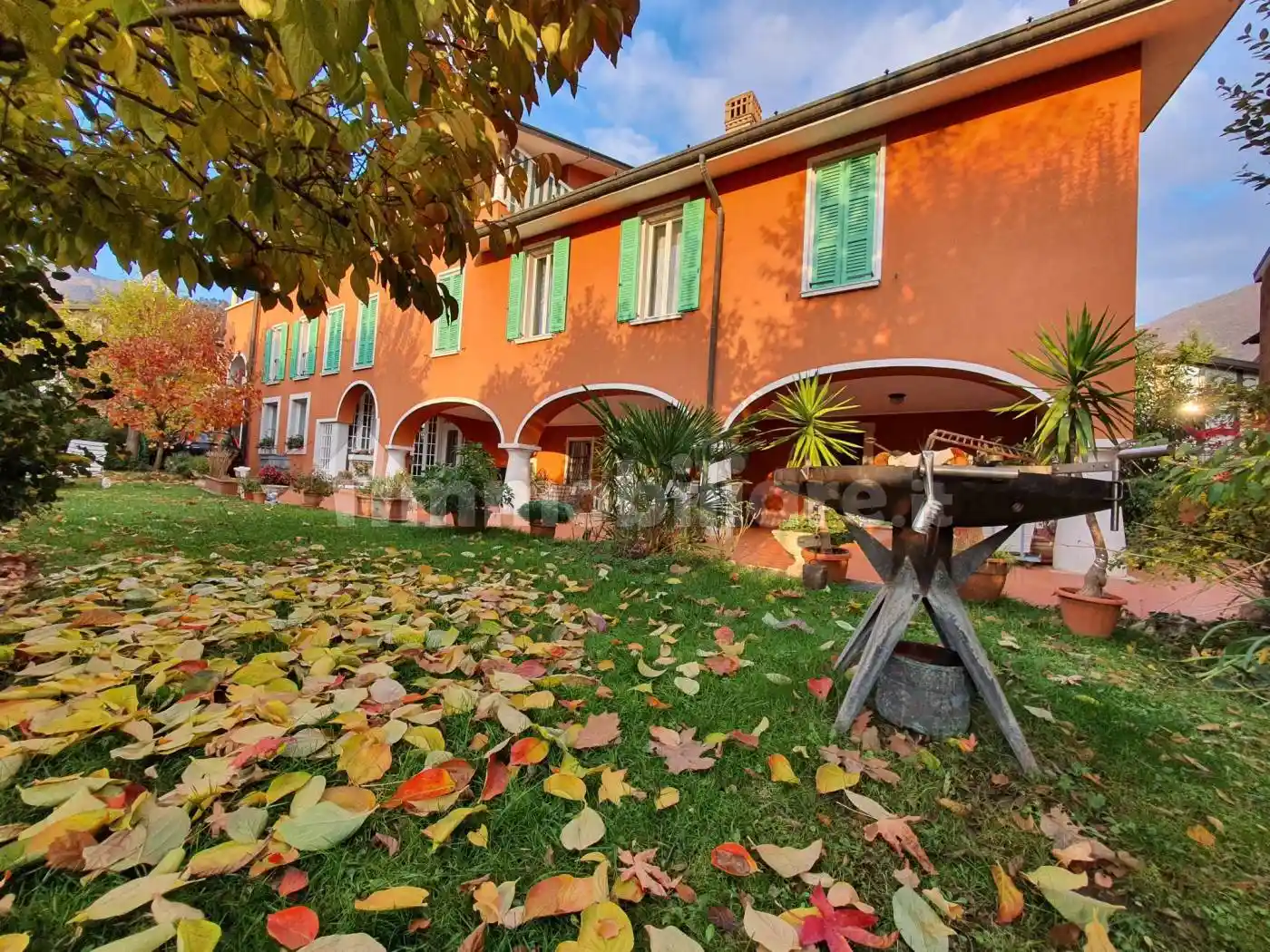 Villa in vendita a Nave