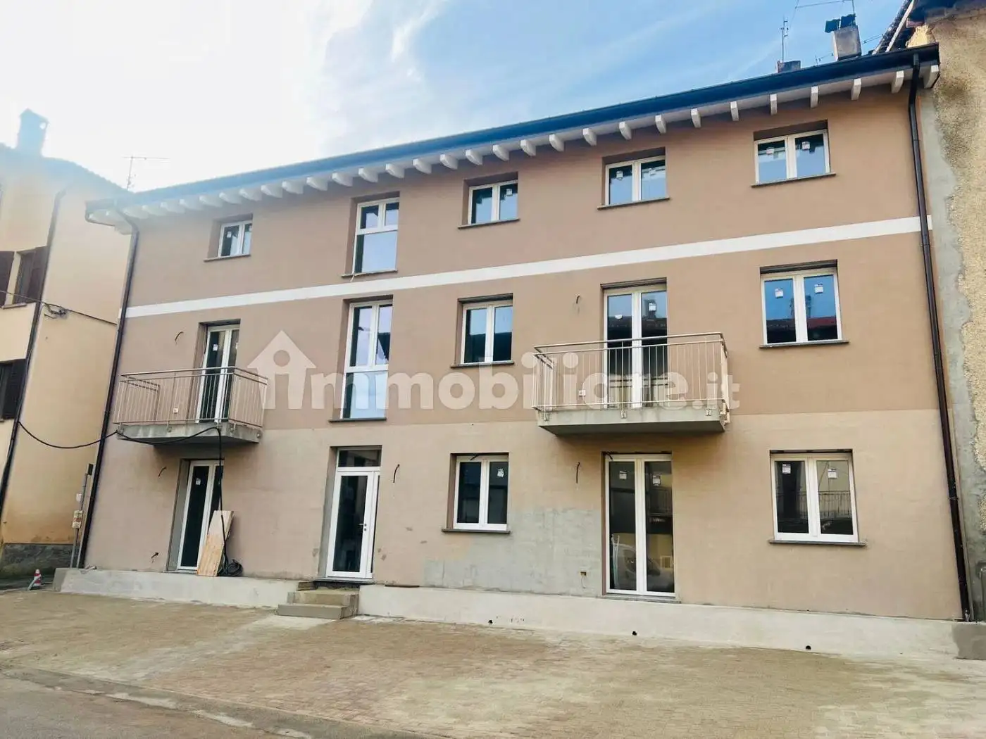 Appartamento in vendita a Cremenaga