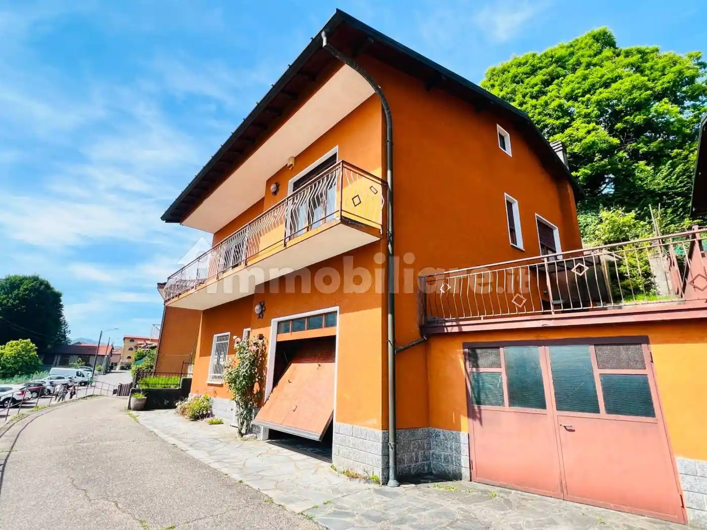 Villa in vendita a Cadegliano-Viconago