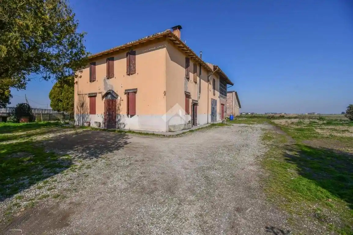 Rustico - Casale in vendita a Poggio Renatico