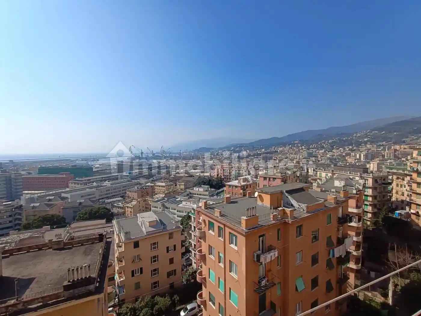 Appartamento in vendita a Genova