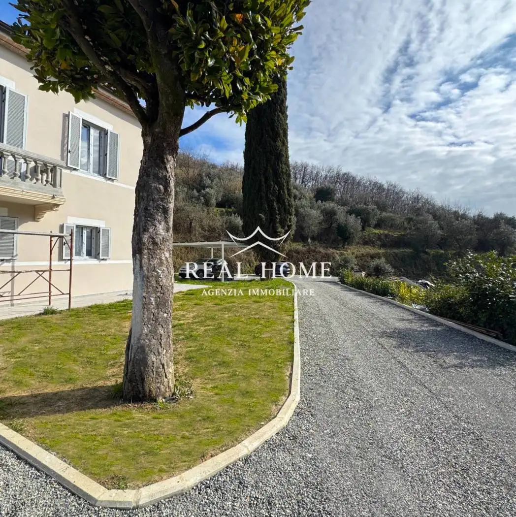 Villa in vendita a Pistoia