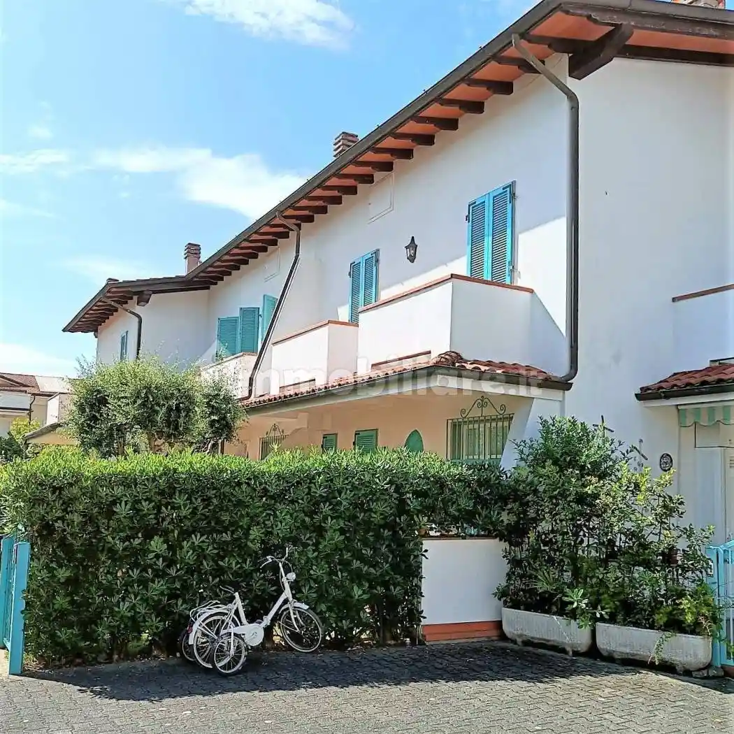 Villetta a schiera in vendita a Massa