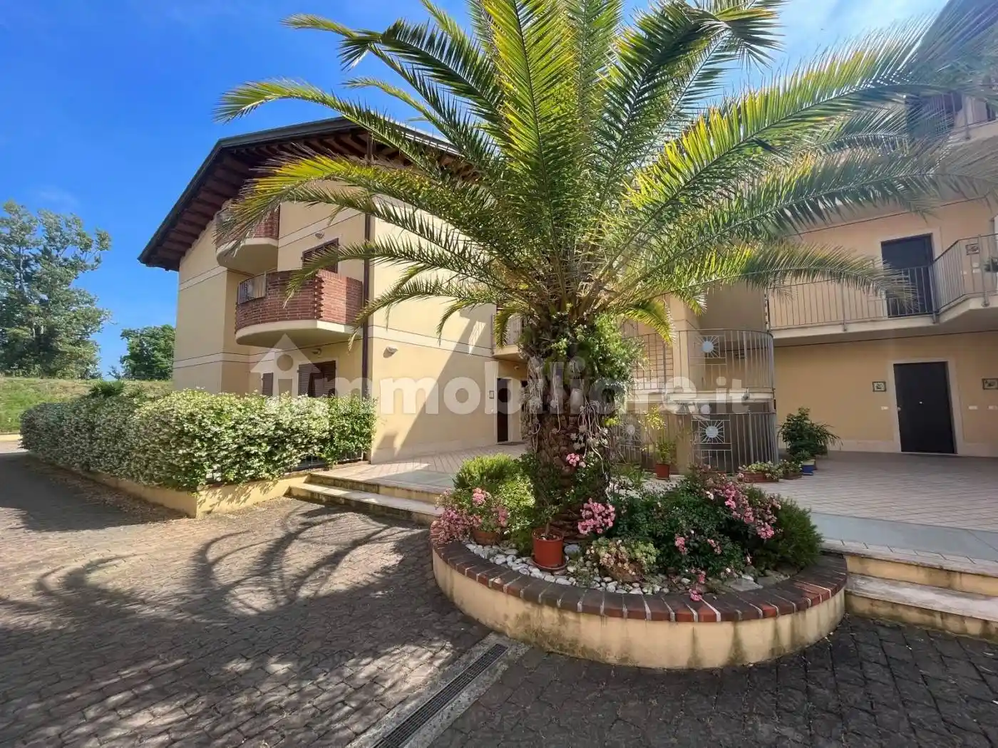 Appartamento in vendita a Massa