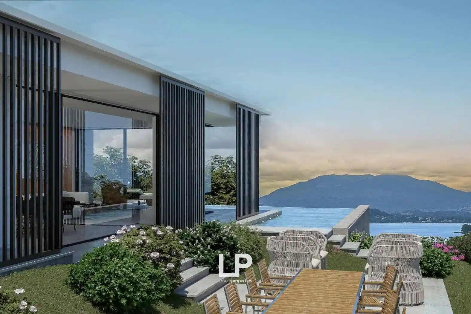 Villa in vendita a Meina