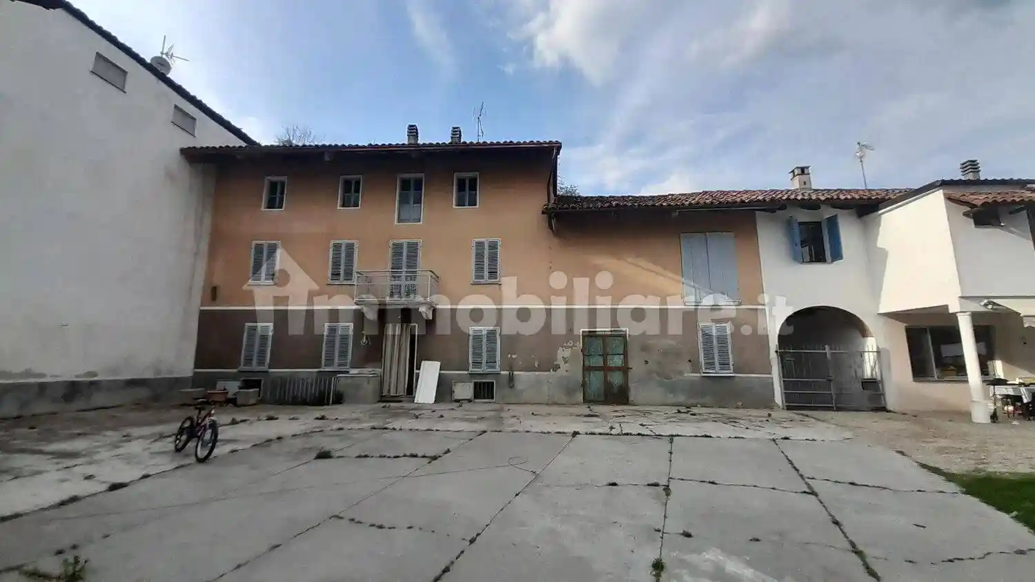 Rustico - Casale in vendita a Govone