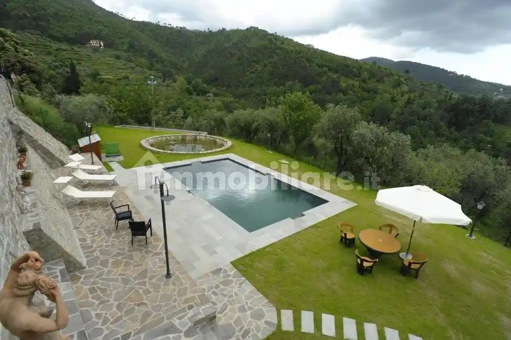 Rustico - Casale in vendita a Reggello