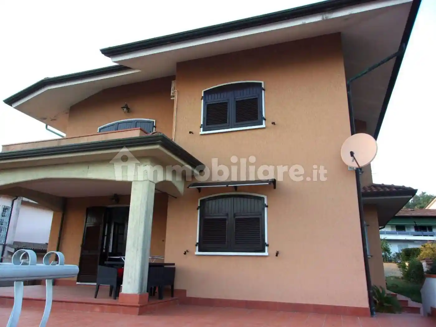 Villa in vendita a Carrara