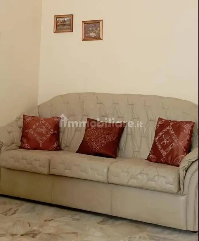 Trilocale via Cagliari 10, Cirò Marina