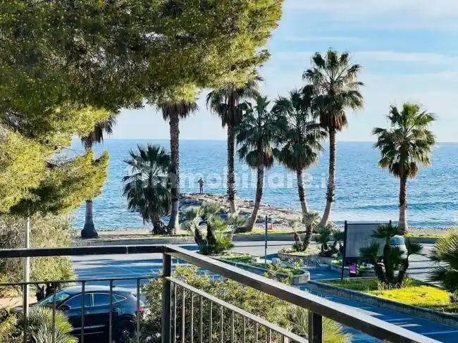 Appartamento in vendita a Cervo