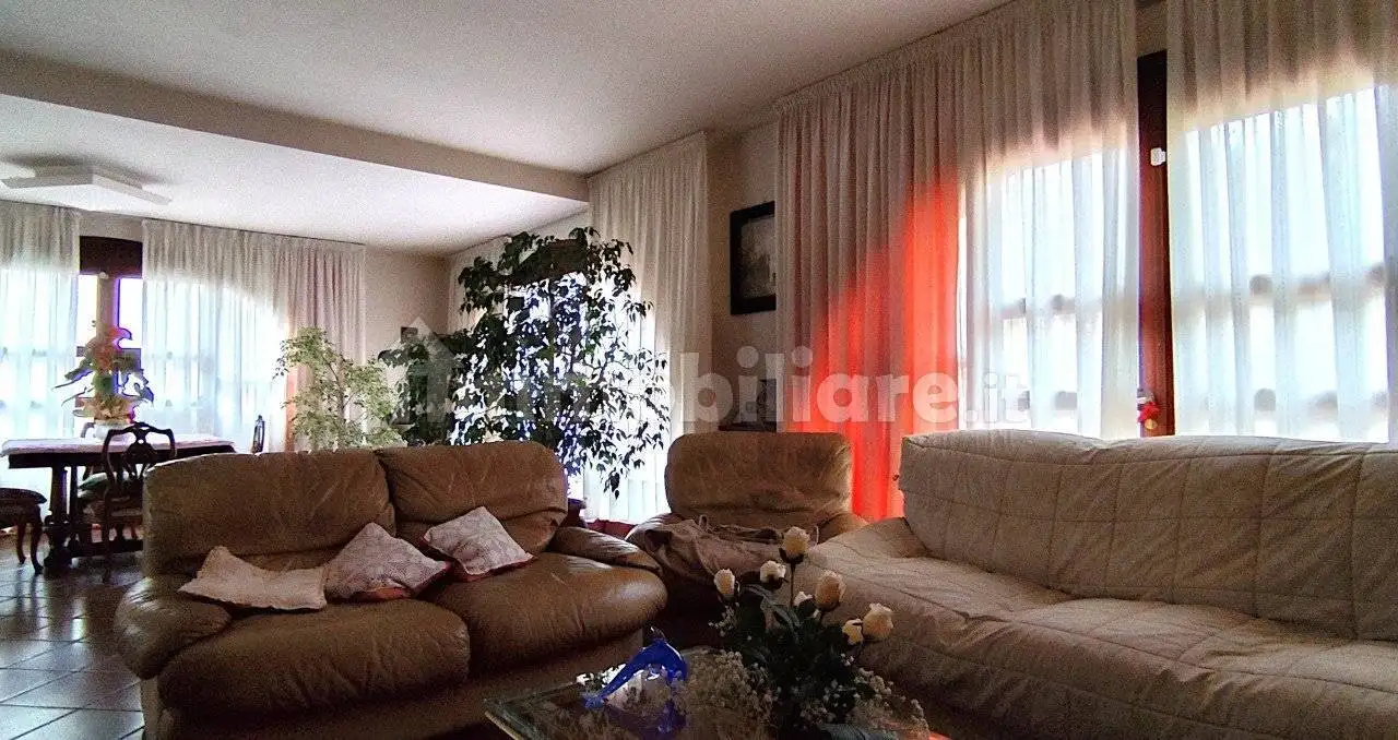 Villa in vendita a Pistoia