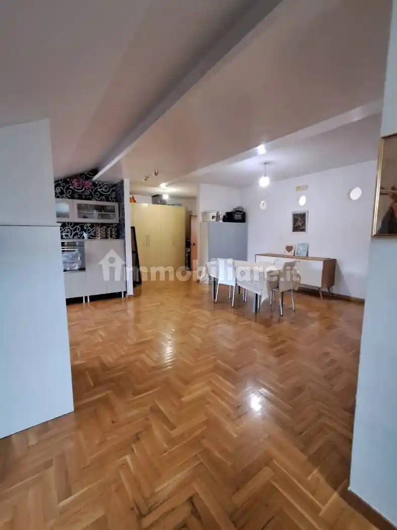 Trilocale via Matilde Serao, Airola - foto 2