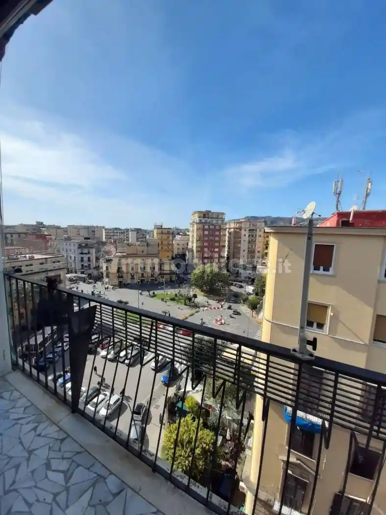 Appartamento in affitto a Napoli