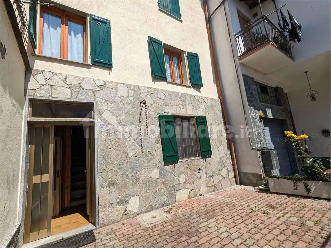 Terratetto unifamiliare 250 m², buono stato, Castel Rocchero - foto 2