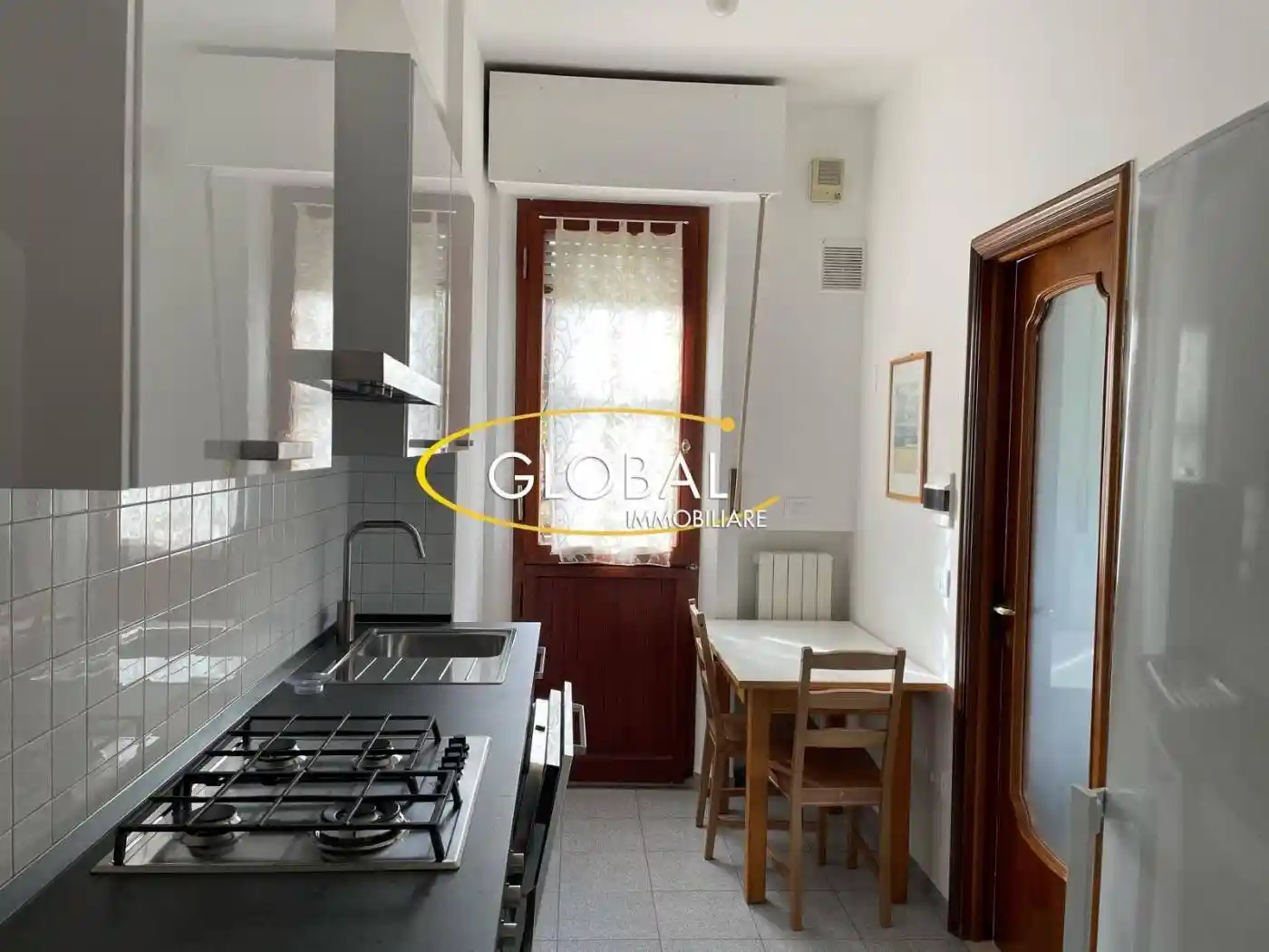 Quadrilocale via Emilio Baldassari, Adriatico, Ancona - foto 2