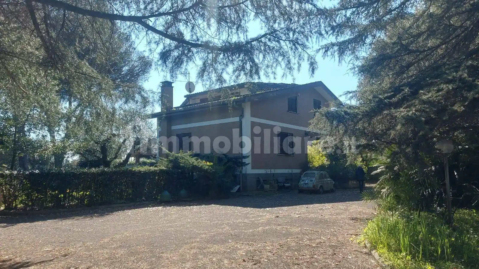 Villa in vendita a Pomezia