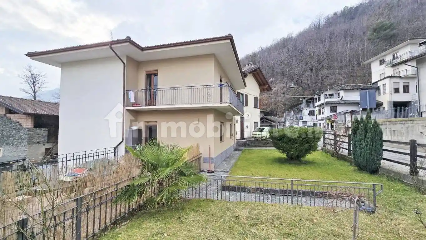 Quadrilocale frazione Fabbrica, 152, Fabbrica, Champdepraz - foto 3