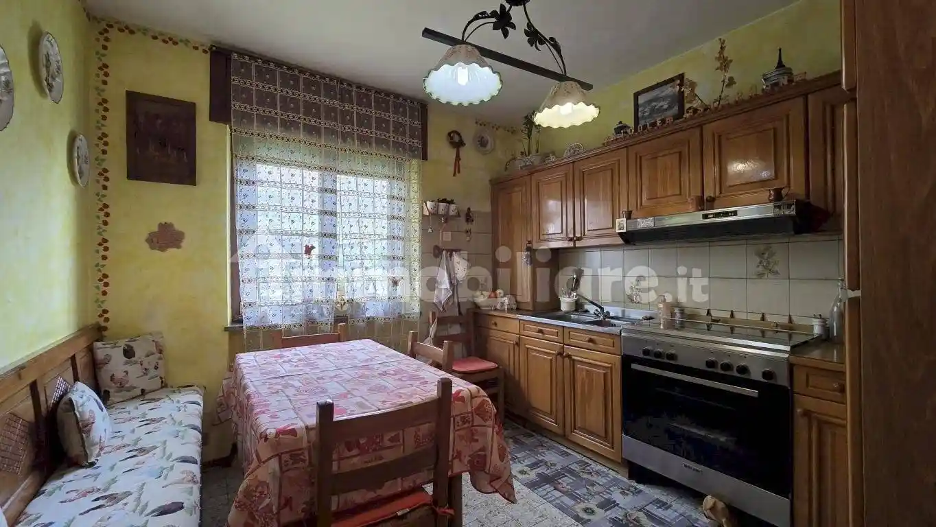 Quadrilocale frazione Fabbrica, 152, Fabbrica, Champdepraz - foto 5