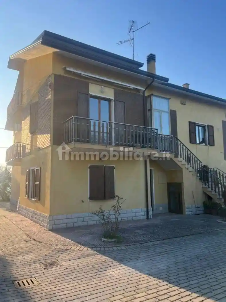 Villa in vendita a Montelabbate