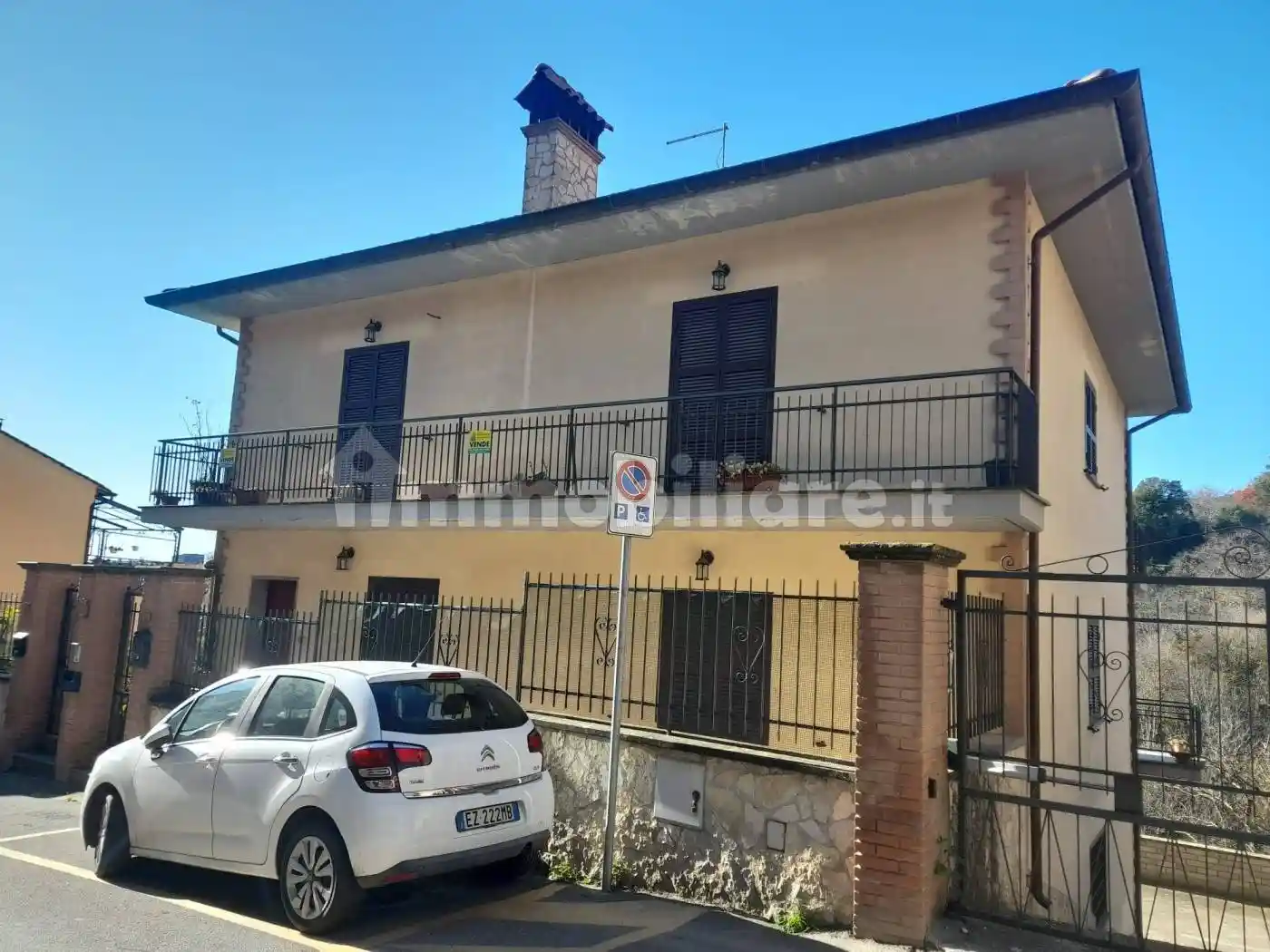 Appartamento in vendita a Caprarola