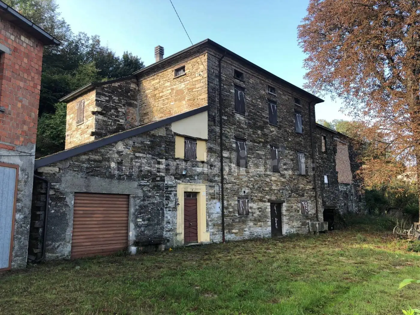 Rustico - Casale in vendita a Varsi