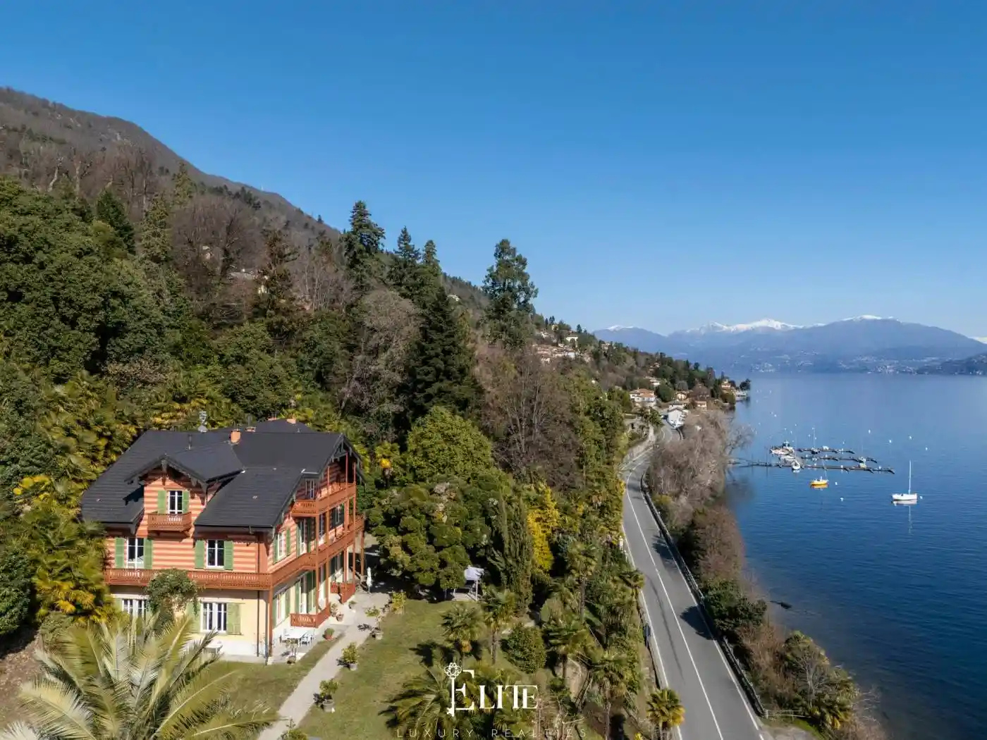 Villa in vendita a Ghiffa