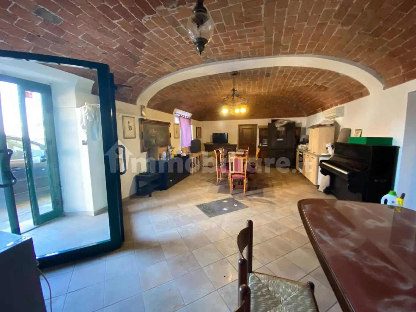 Terratetto plurifamiliare 708 m², buono stato, Tre Stelle, Barbaresco - foto 4