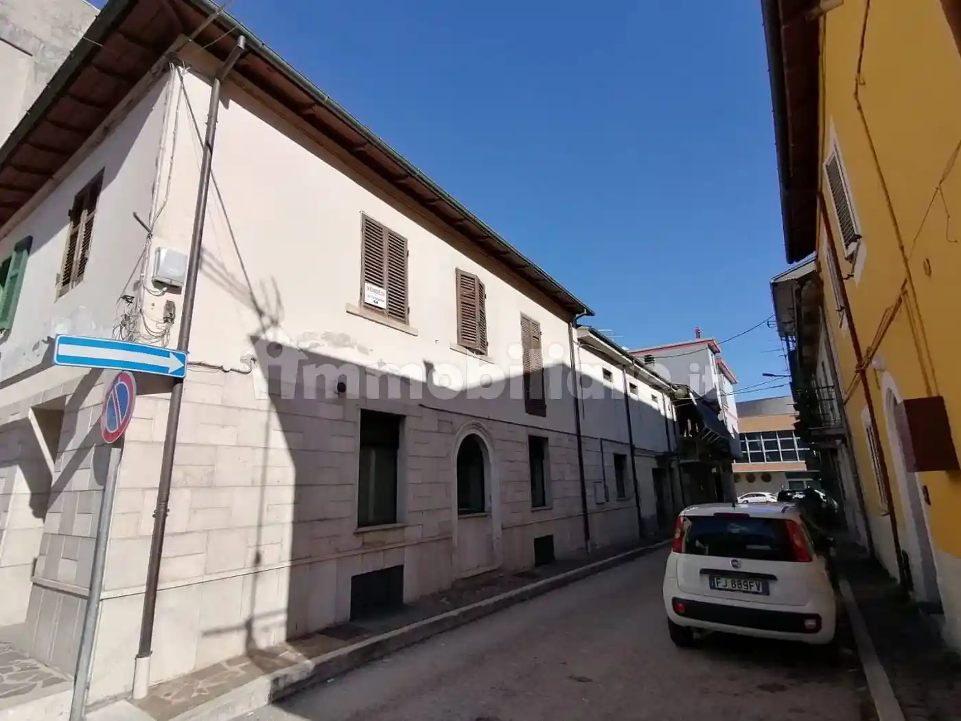 Quadrilocale via Napoli 7, Centro, Luco dei Marsi - foto 2