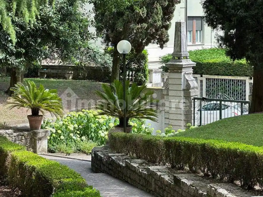 Appartamento in vendita a Brescia