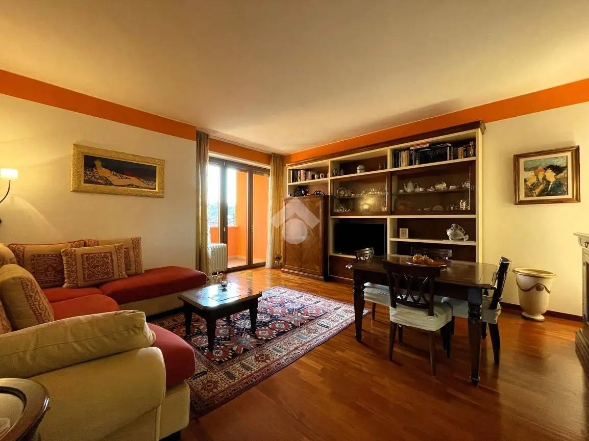 Appartamento in vendita a Monza