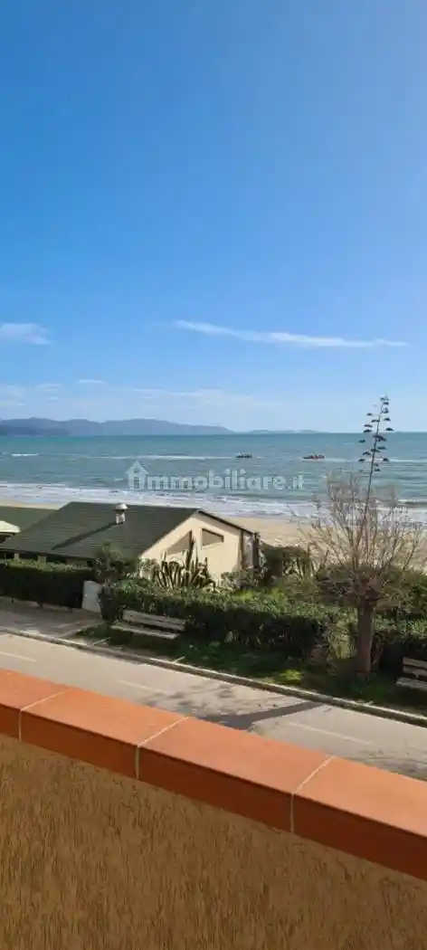 Appartamento in affitto a Follonica