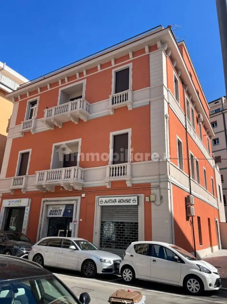 Appartamento in vendita a Pescara