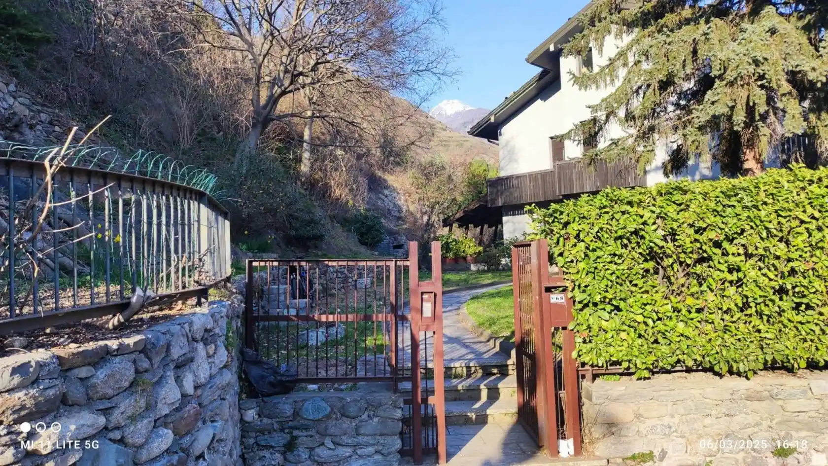 Villa in vendita a Sondrio