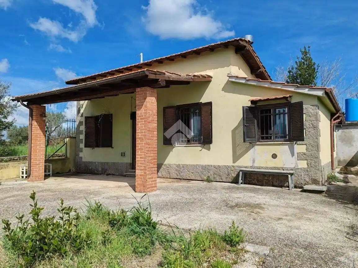 Casa indipendente in vendita a Gallicano nel Lazio