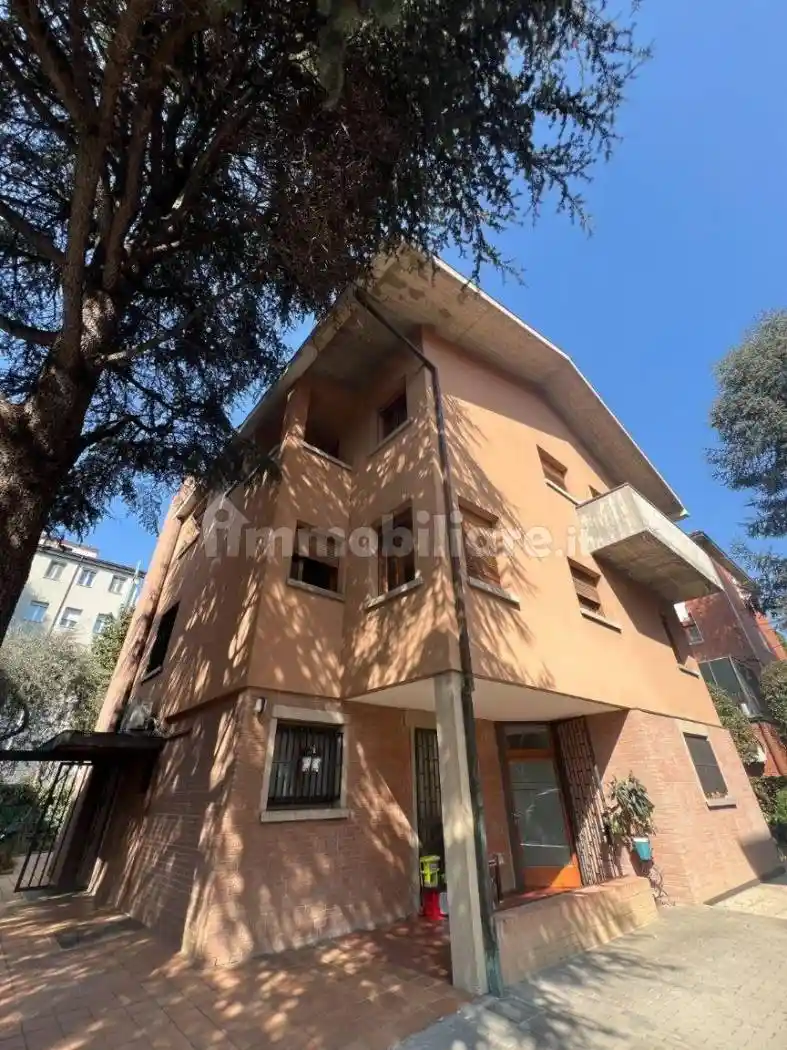 Villa in vendita a San Lazzaro di Savena