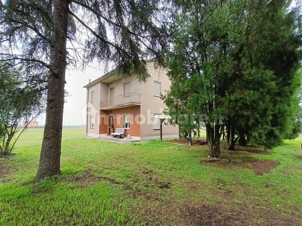Villa in vendita a Lugo