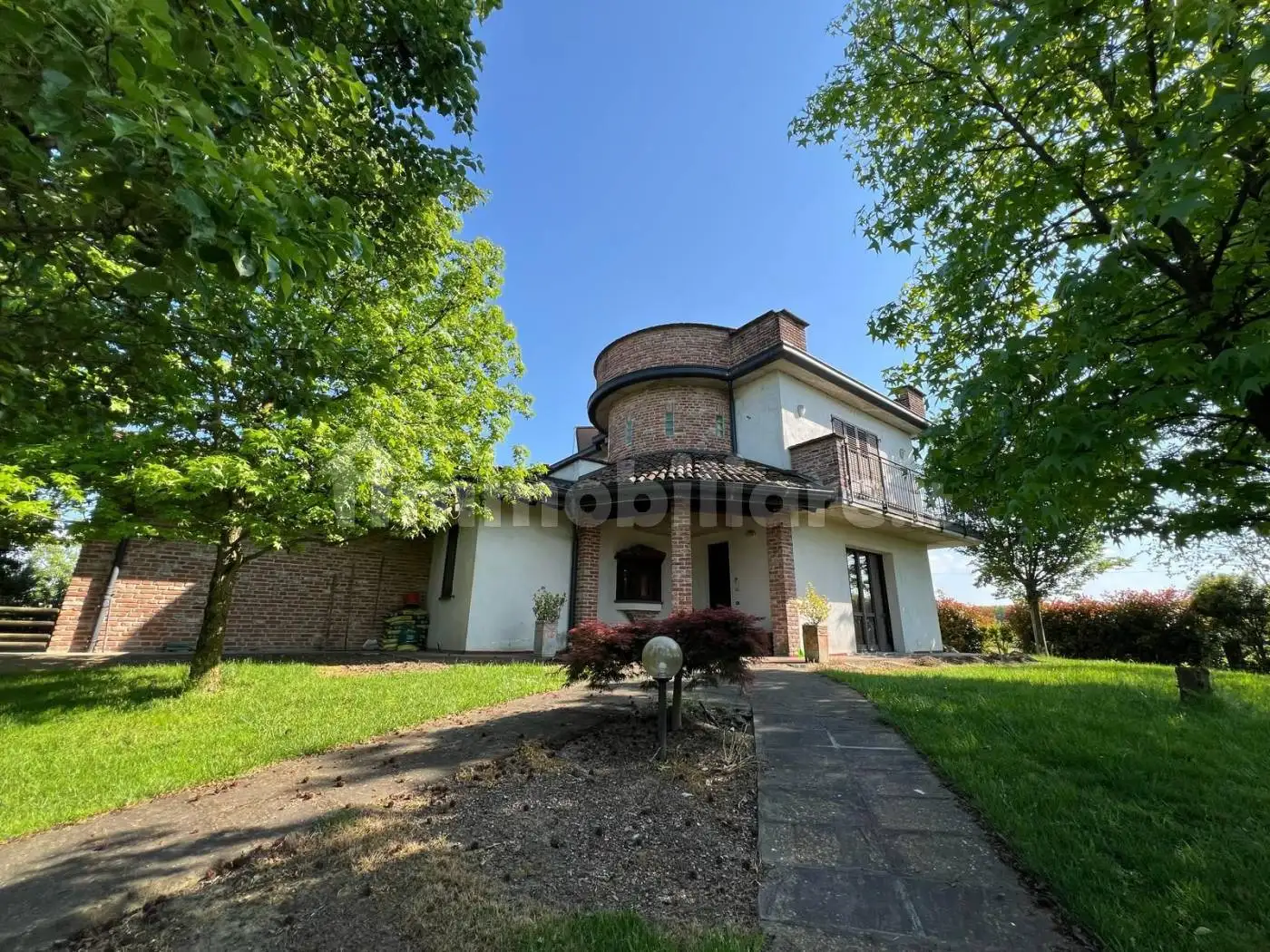 Villa in vendita a Badia Pavese